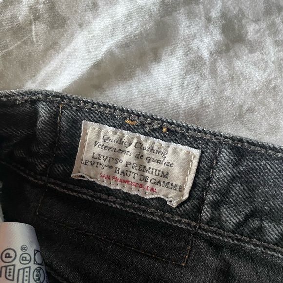 Levi Strauss 501 Women’s Jeans - Picture 3 of 5